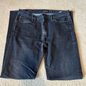 Men’s black lucky brand jeans. Style 410 Athletic Slim